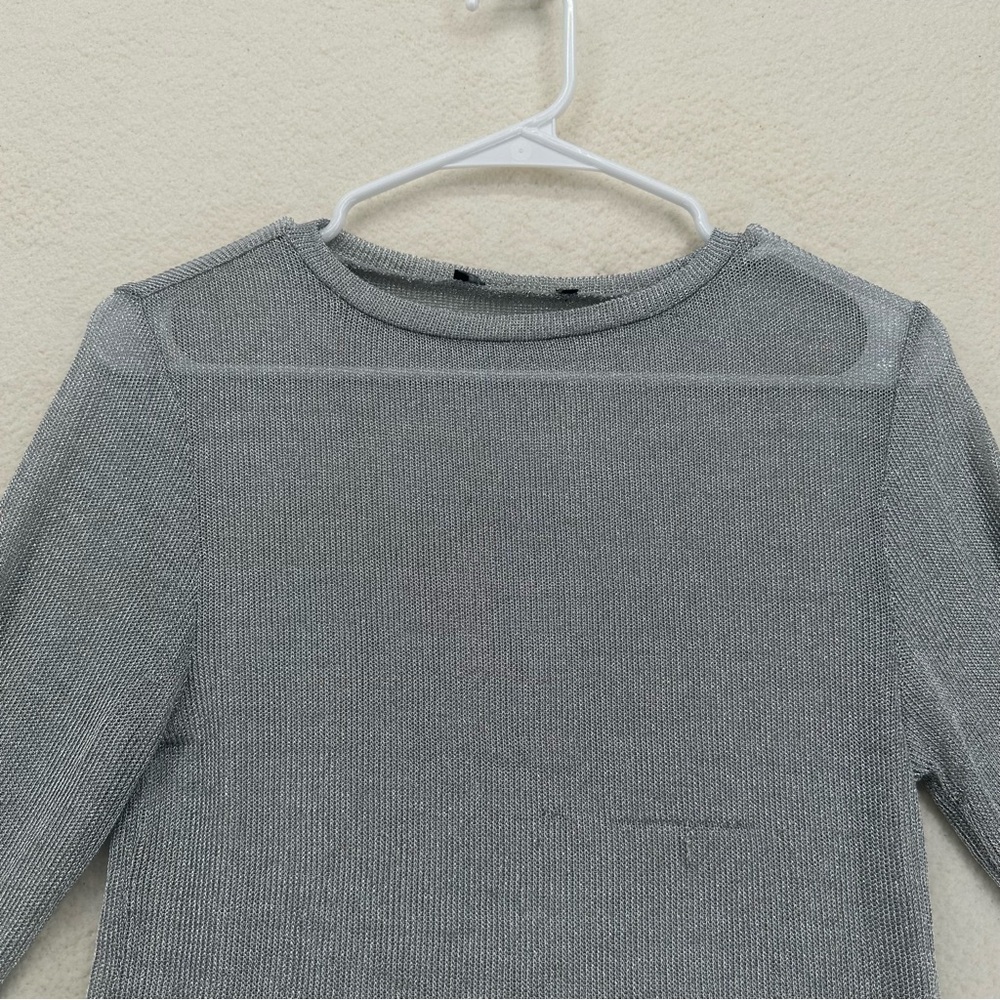 Metallic Mesh Gray/Silver Ribbed Knit Long Sleeve - Picture 2 of 7